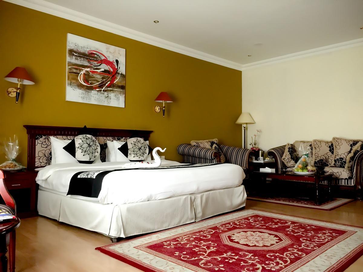 Pars International Hotel Manama Exterior photo